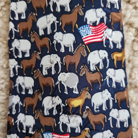 Vintage 1996 Nicole Miller Silk Political Tie - Picture 2 of 4